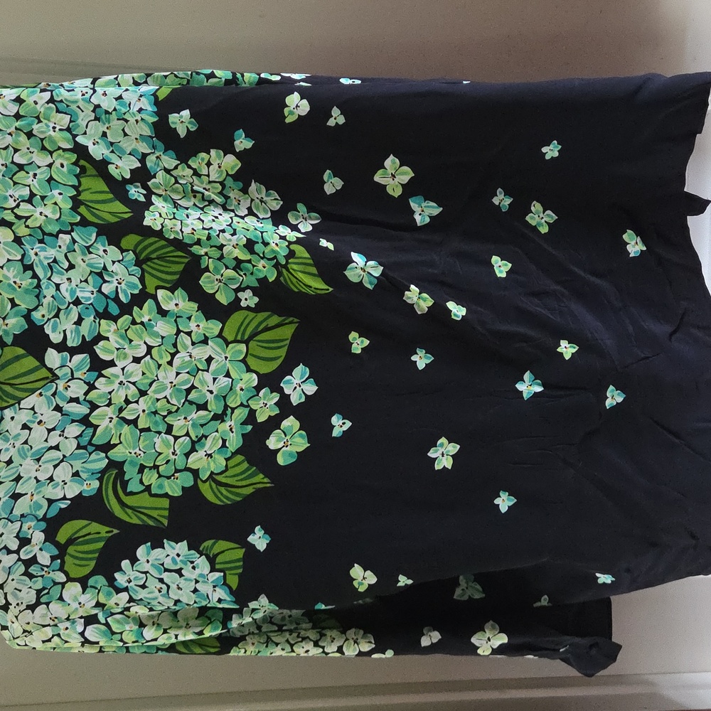Bob Mackie Green and Blue Floral Shirt With Iridescent Beads On The Front - Picture 4 of 4